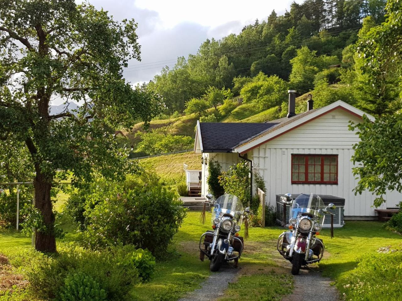 Dalhus - House With Jacuzzi Villa Norddal Exterior photo